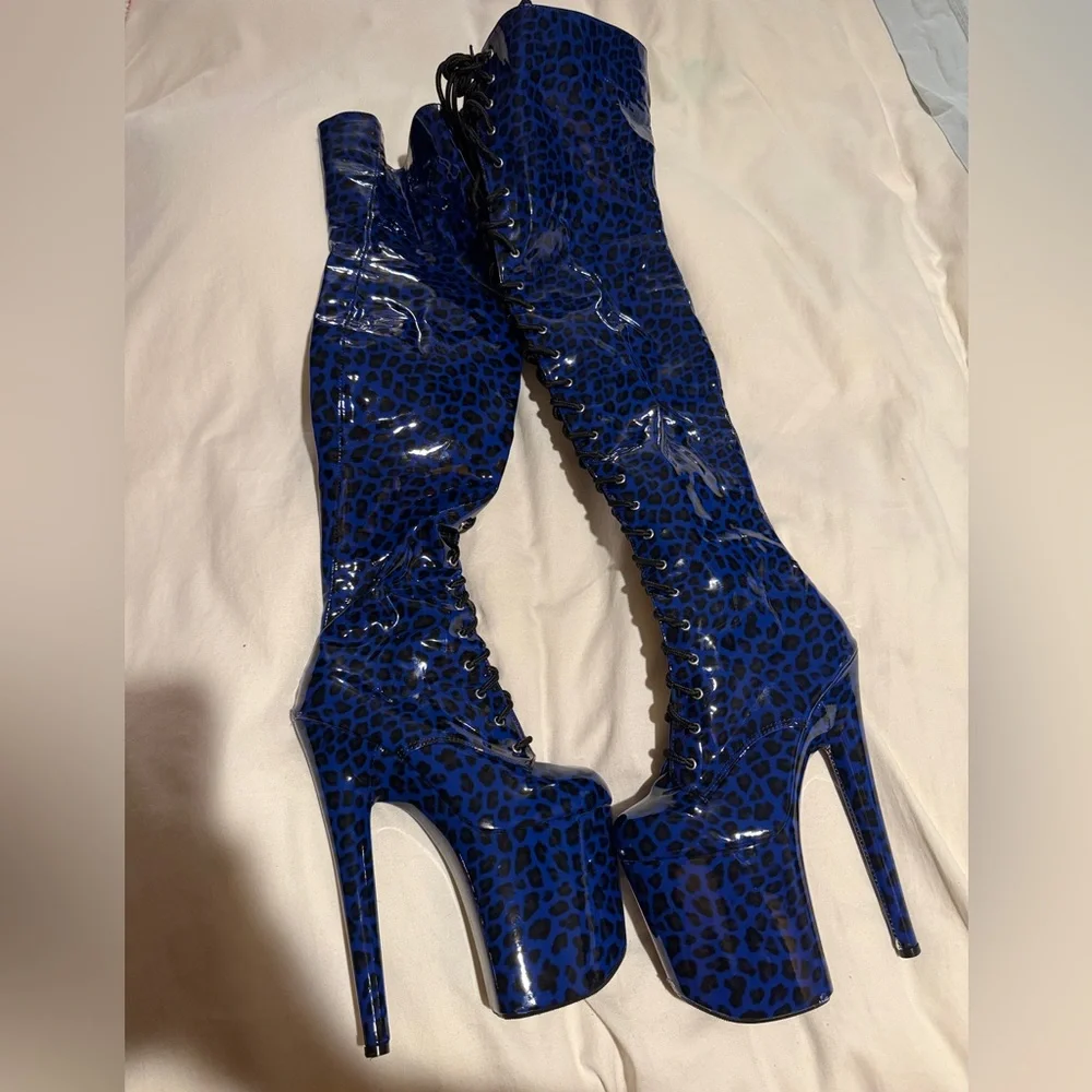 Cobalt blue leopard over the knee pole boots, size 6 - Picture 2 of 12